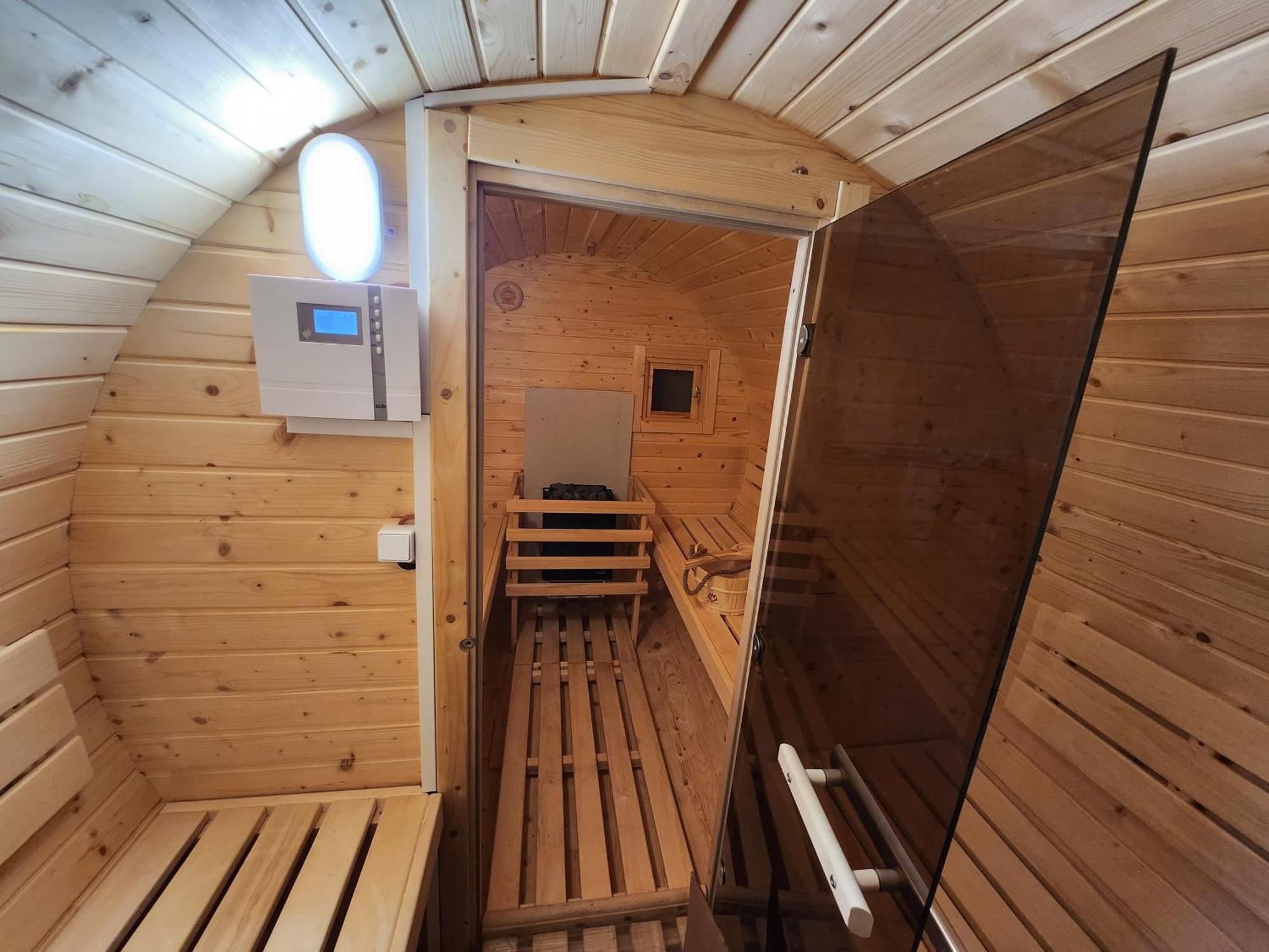 Haus Strandkoerv Mit Fass-Sauna Loddin Luaran gambar