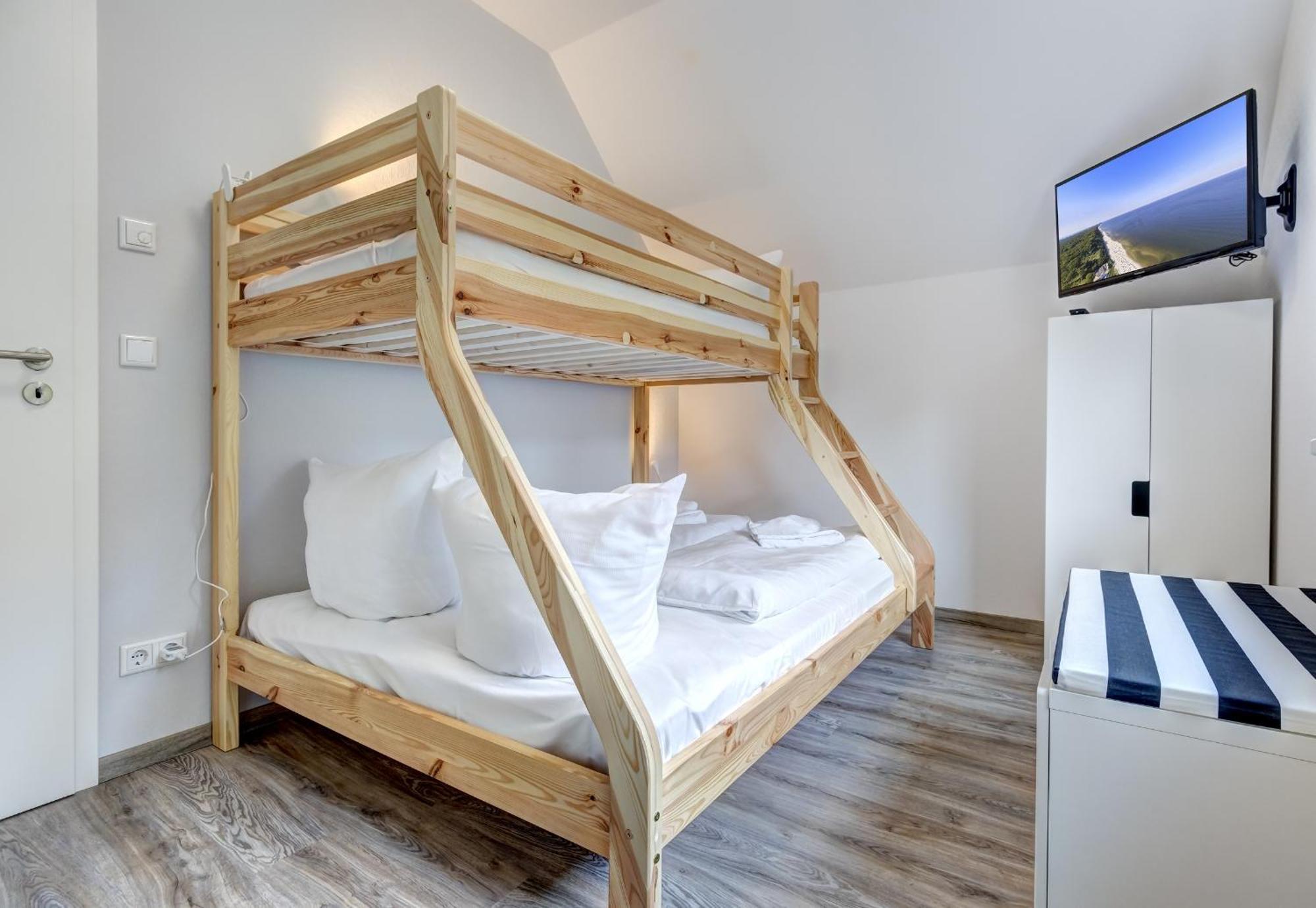 Haus Strandkoerv Mit Fass-Sauna Loddin Luaran gambar