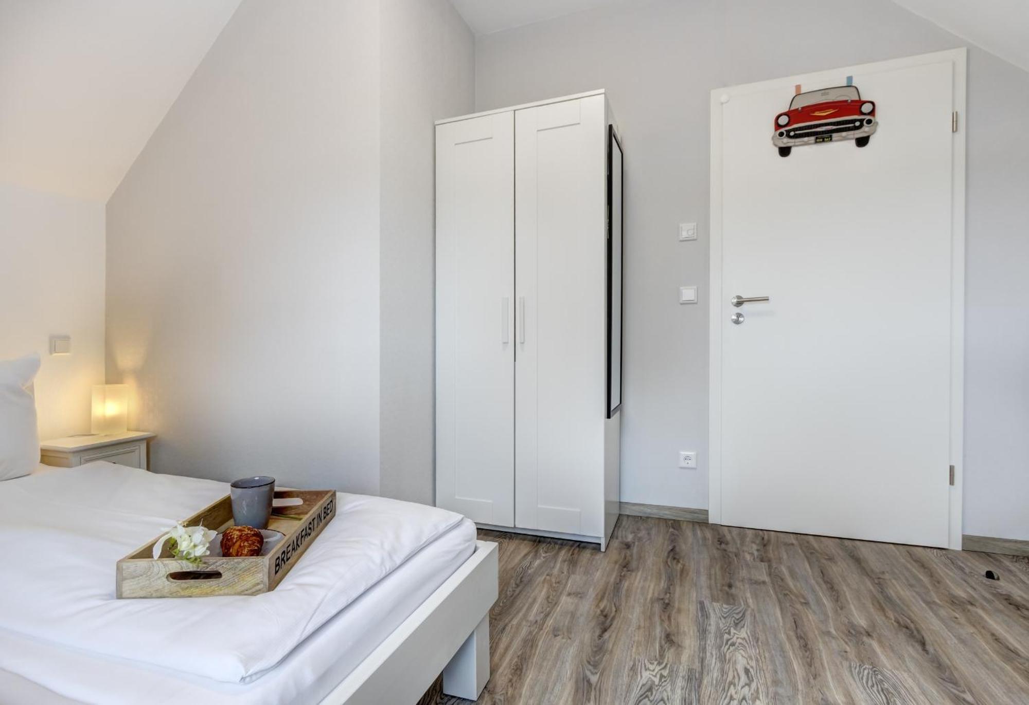 Haus Strandkoerv Mit Fass-Sauna Loddin Luaran gambar