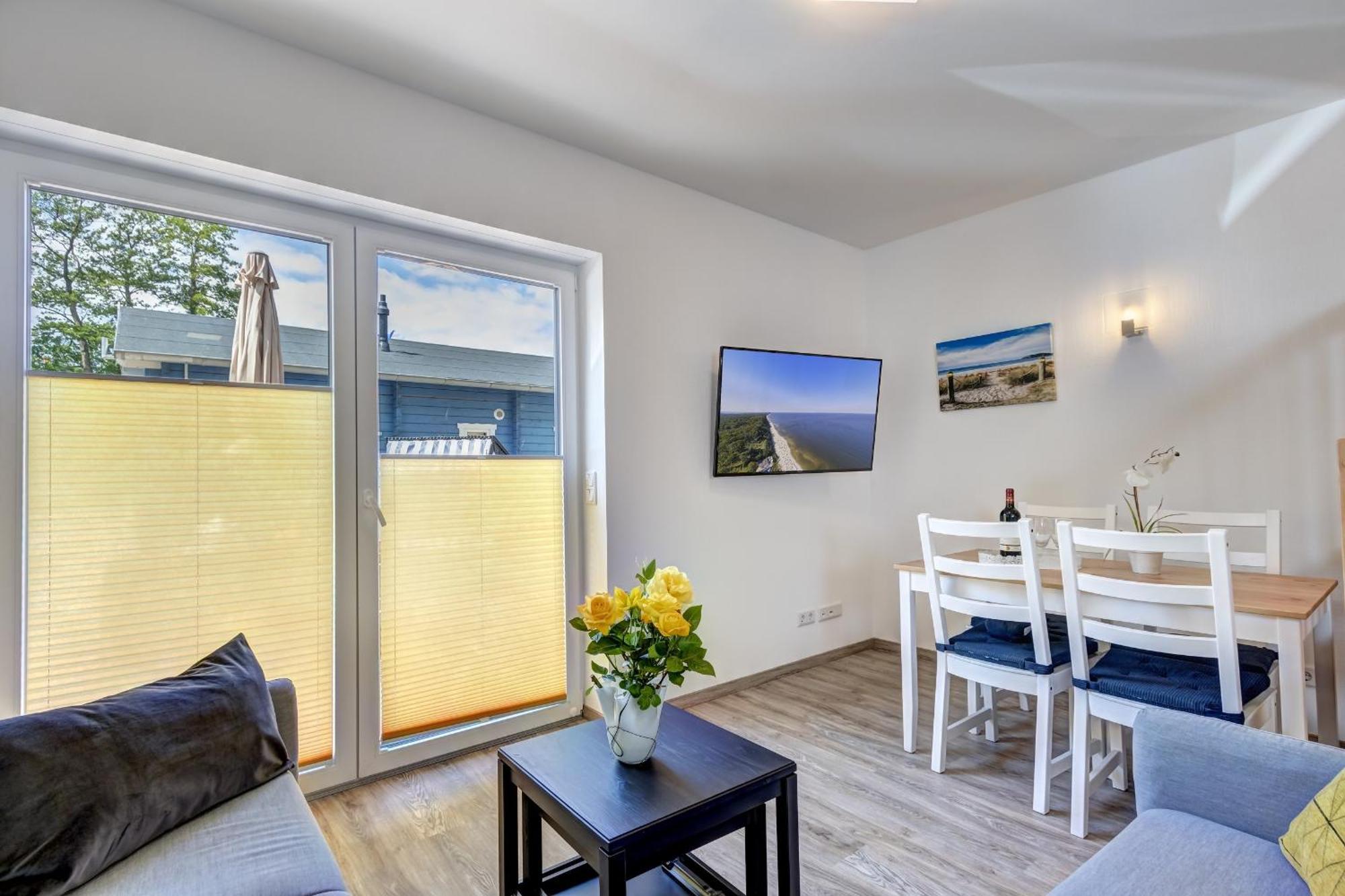 Haus Strandkoerv Mit Fass-Sauna Loddin Luaran gambar